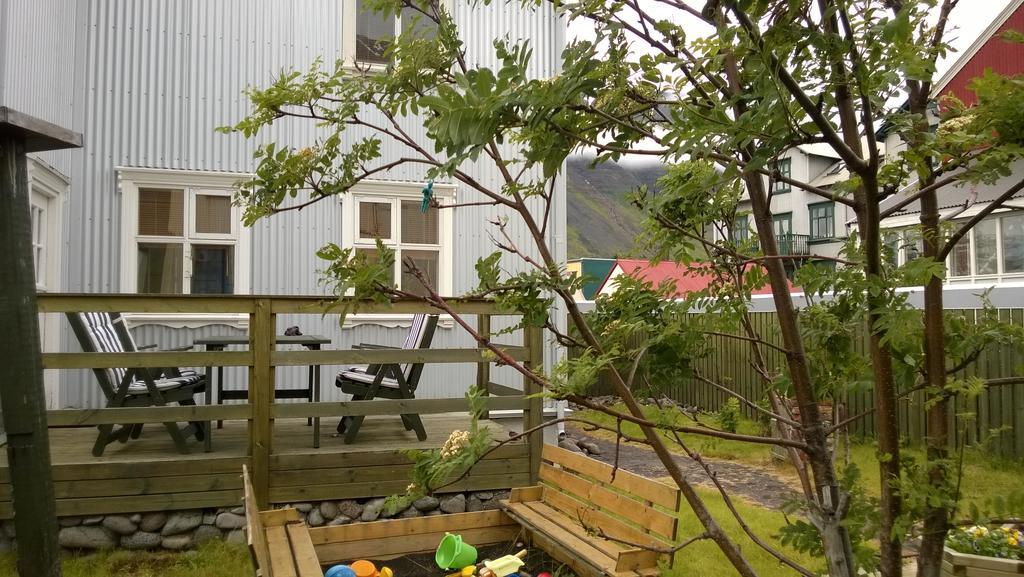Villa Private House With Private Garden à Ísafjörður Chambre photo